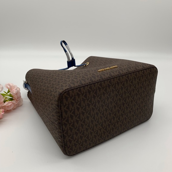 Michael Kors Suri Large Bucket Crossbody/ Brown - Picture 4 of 10